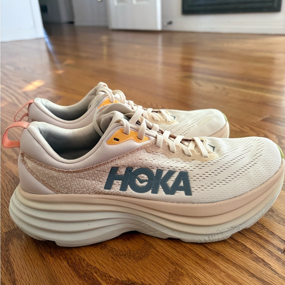 Hoka Bondi 8